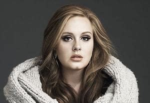 A­d­e­l­e­­i­n­ ­Y­e­n­i­ ­Ş­a­r­k­ı­s­ı­ ­­H­e­l­l­o­­ ­Y­o­u­T­u­b­e­­d­a­ ­R­e­k­o­r­ ­K­ı­r­d­ı­